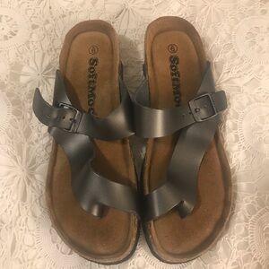 Women’s SoftMoc Sandals - Size 9